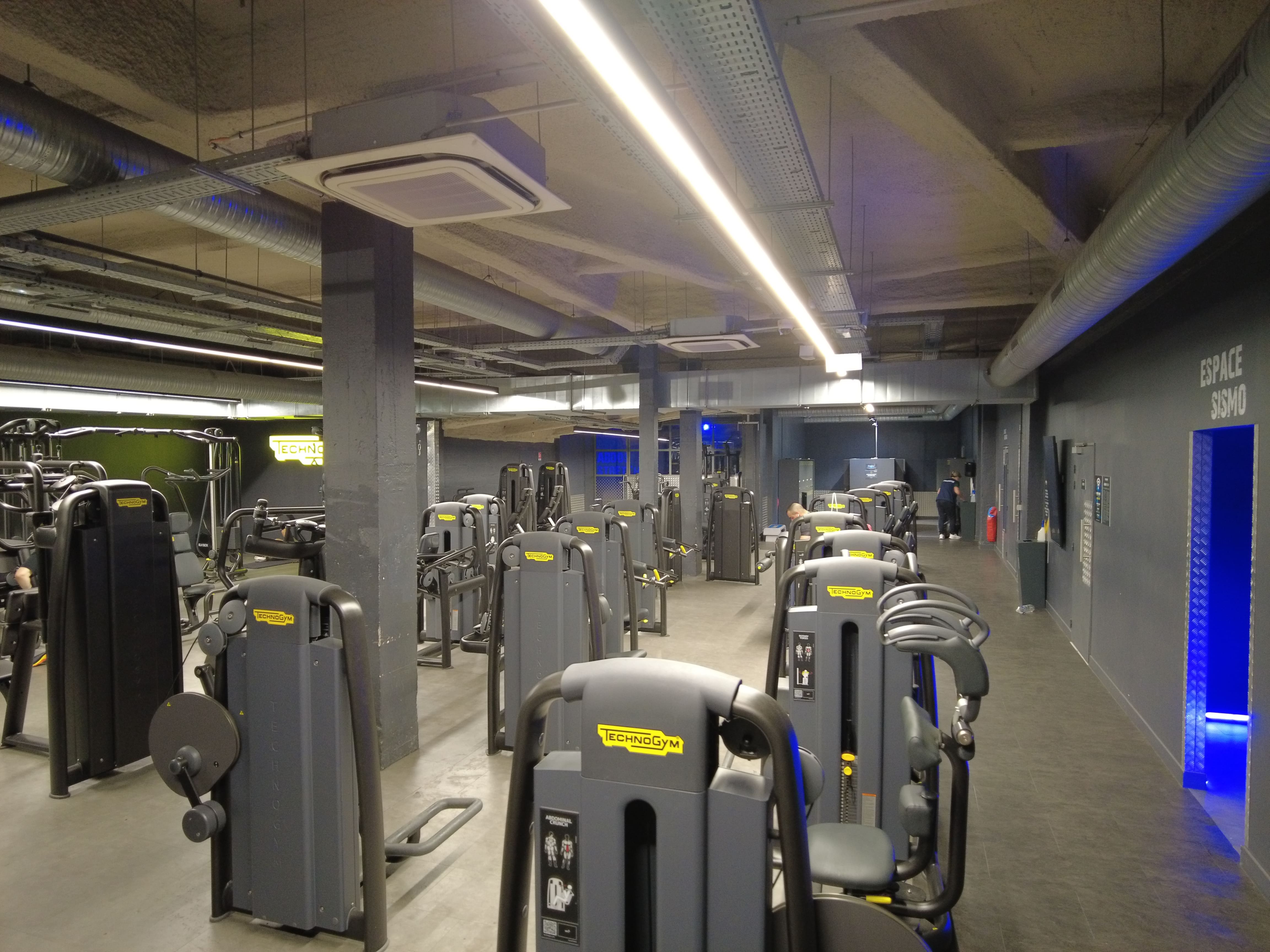 Machines guidées Technogym — Fitness Park Place de Clichy